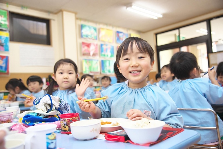 給食